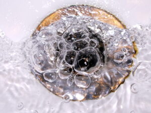 water-bubbling-in-drain-opening