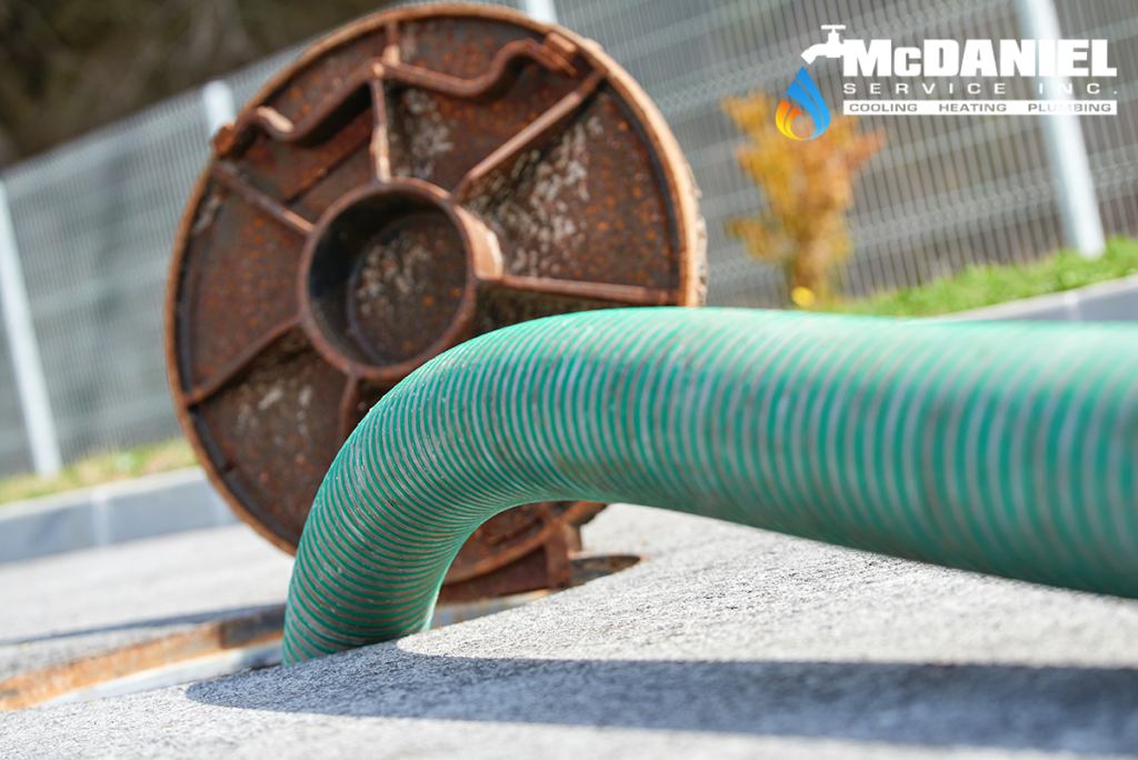 Emptying septic tank, cleaning the sewers